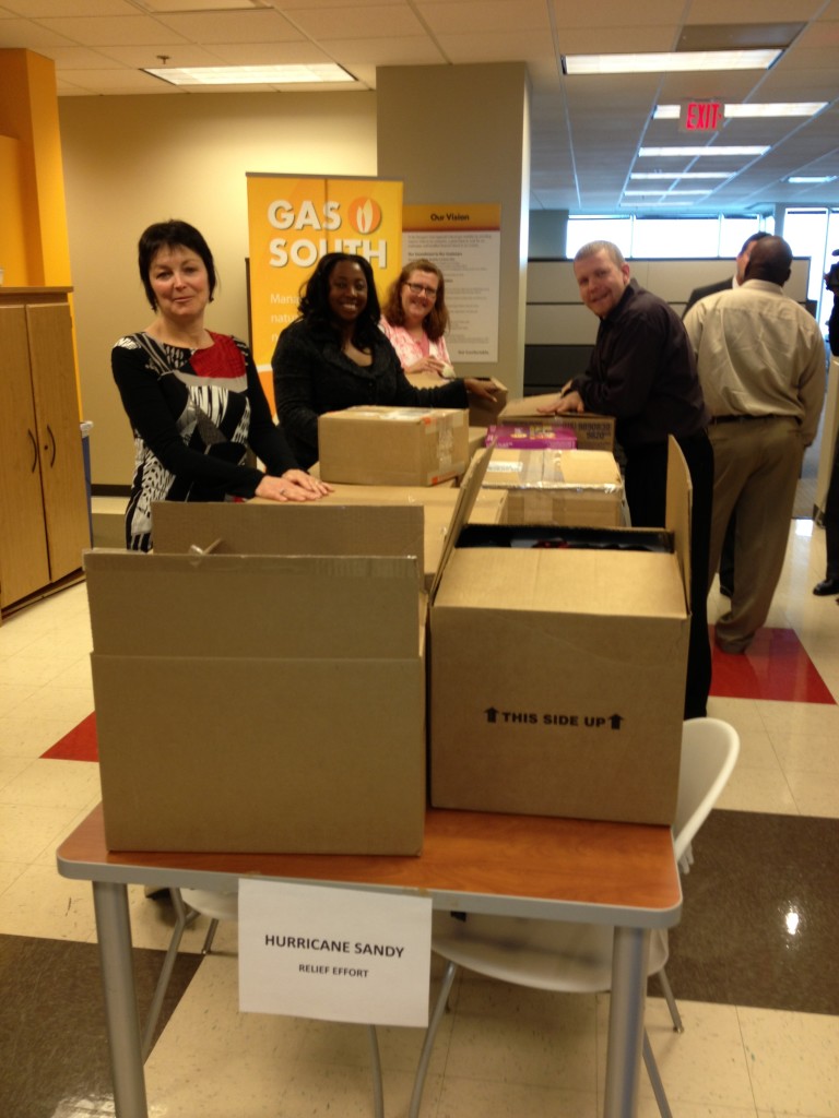 employees volunteering